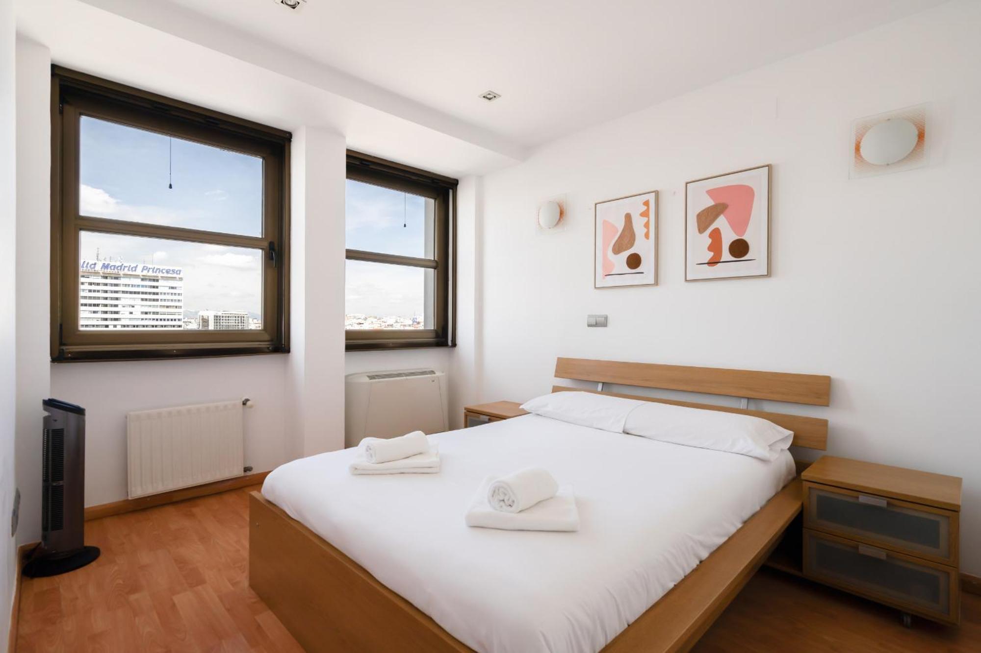 מדריד Apartamento En Plaza De Espana Alquiler Temporal מראה חיצוני תמונה