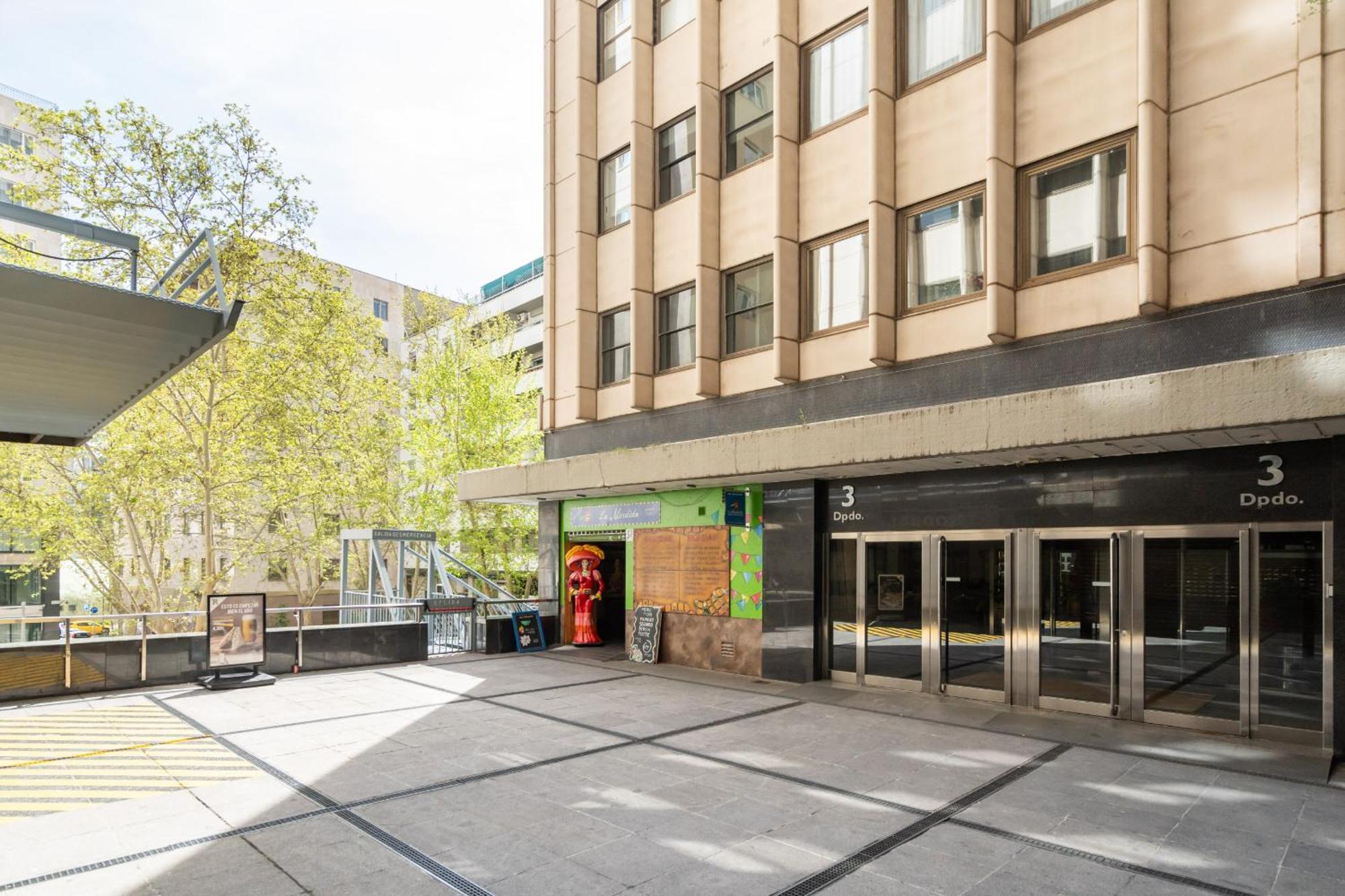 מדריד Apartamento En Plaza De Espana Alquiler Temporal מראה חיצוני תמונה